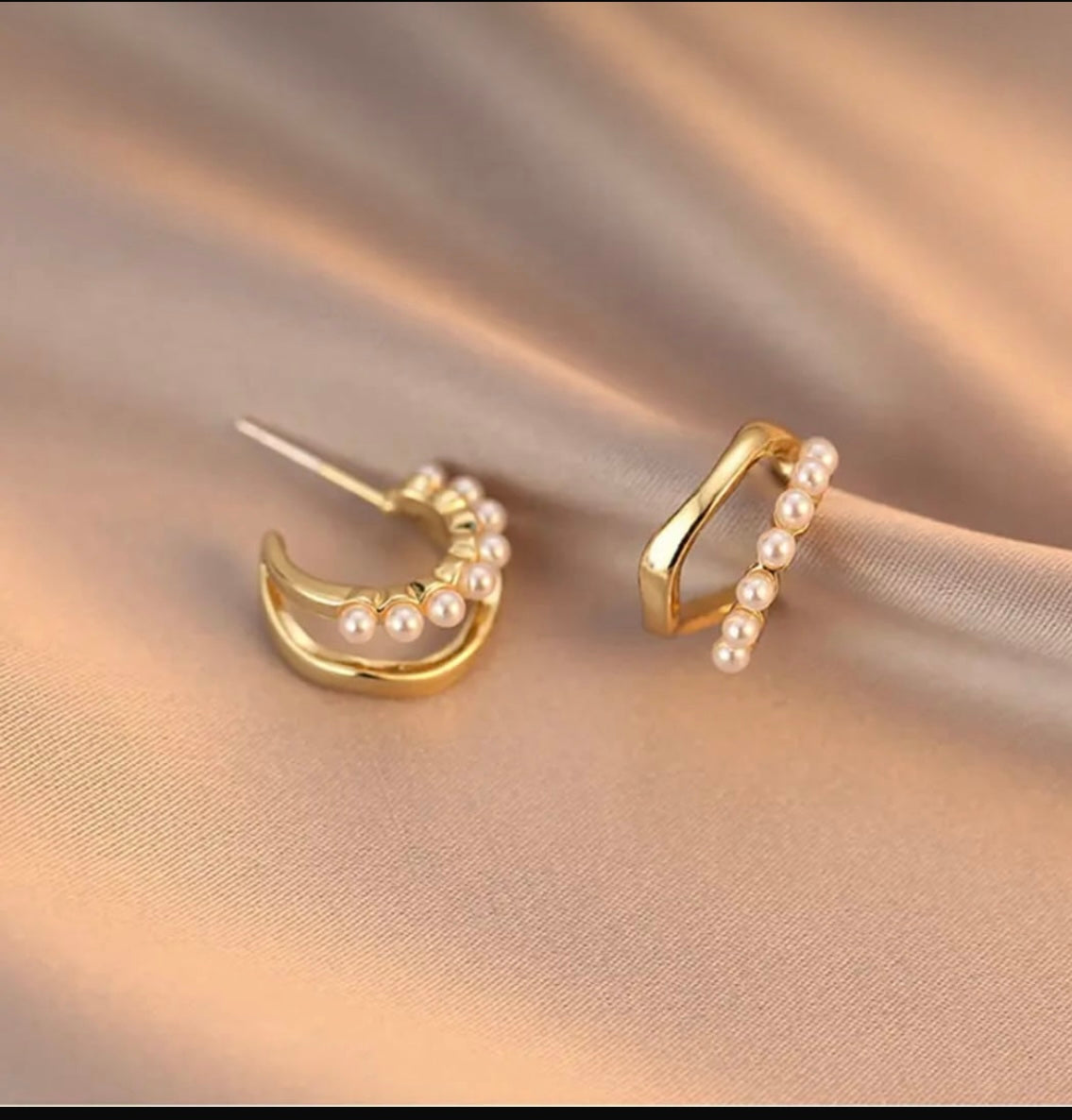 Pearl Studs
