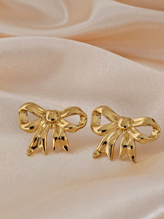 Ribbon bow studs